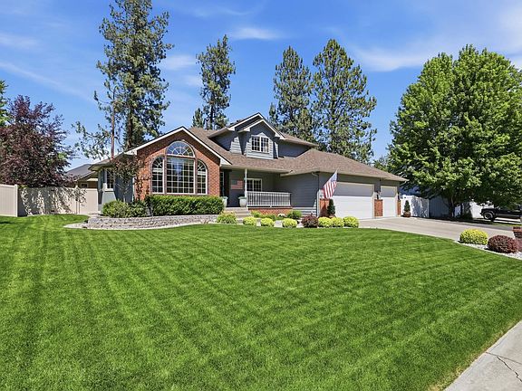 2nd image of 1013 E Blackhawk Dr