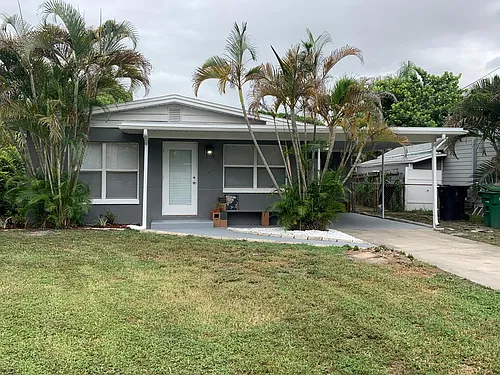 214 N Gomez Ave Photo 1