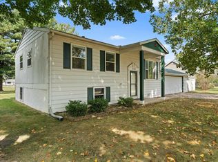 68 Sunnycrest Dr, Osceola, IN 46561
