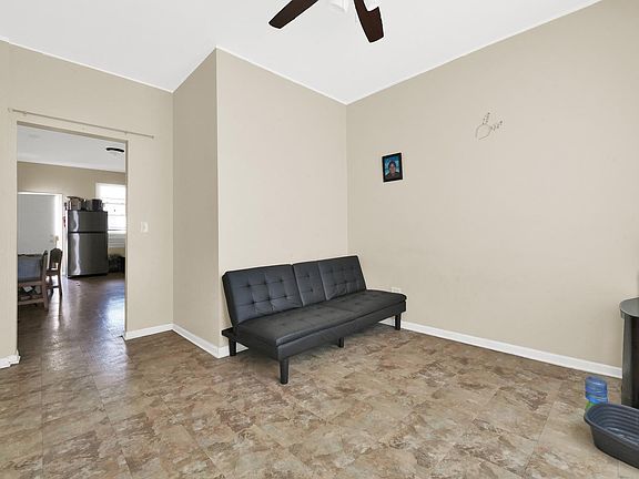 3rd image of 4337 S Marshfield Ave