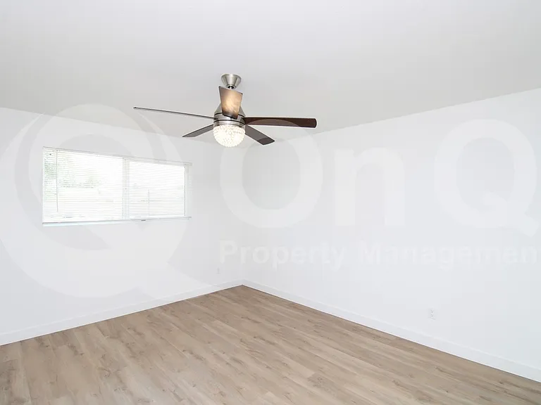 10312 E Cactus Rd — Photo 14