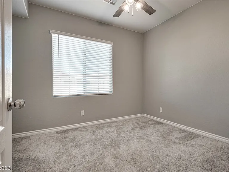 12321 Silvana St — Photo 40