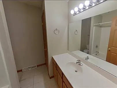 3915 Ledyard St — Photo 9
