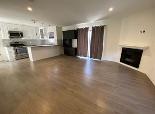 1801 W Victory Blvd APT 102, Burbank, CA 91506