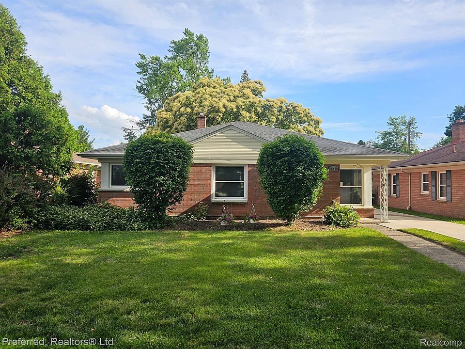 1st image of 28419 N Clements Cir