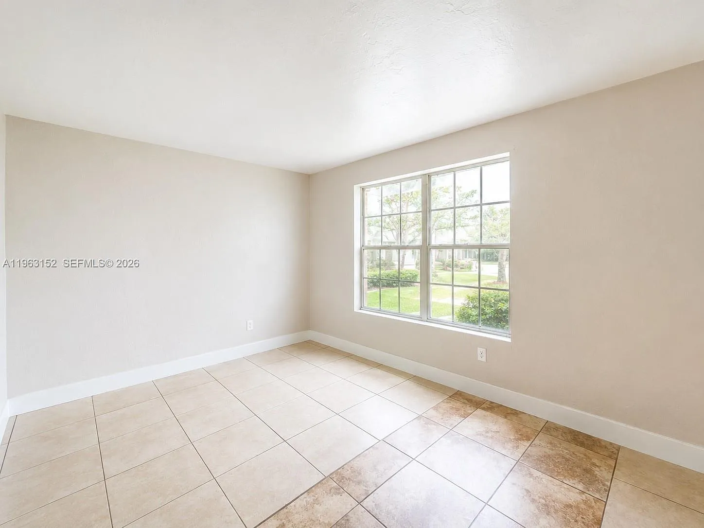 Bayshore Treasure Condo — Photo 2