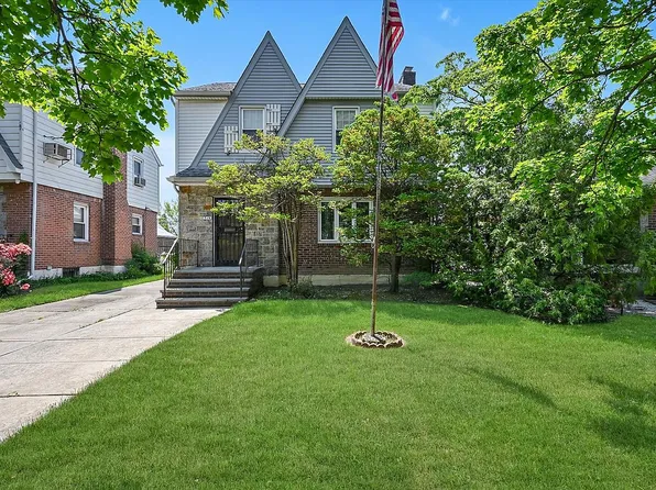 16314 25th Dr, Flushing, NY 11358