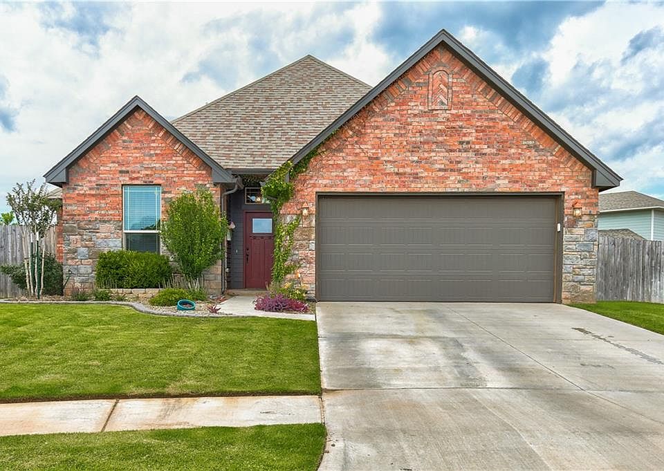 1st image of 517 NW 179th Cir