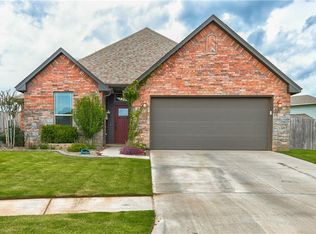 517 NW 179th Cir, Edmond, OK 73012