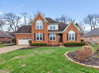 210 Savannah Rdg, Murfreesboro, TN 37127