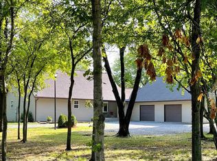 102 Jones Rd, De Soto, IL 62924