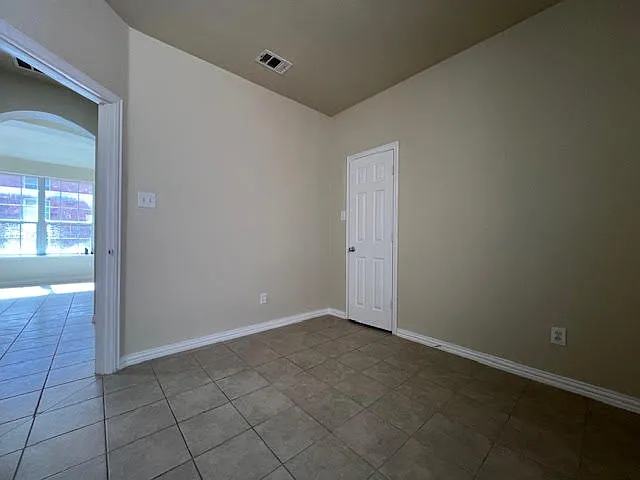 2012 Hopkins Dr — Photo 23