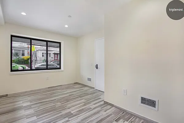 Rented by Triplemint | media 2