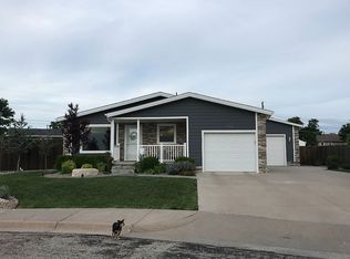 1916 Holmes Rd, Hays, KS 67601