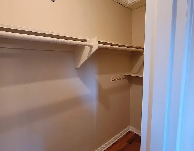 5623 Selby Ct — Photo 15