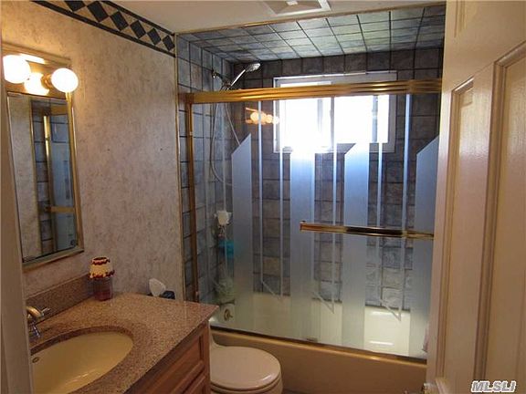 2nd image of 26 Barnsley Cres