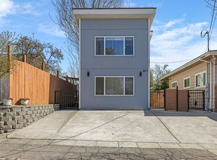 2856 NW 60th St #1, Seattle, WA 98107