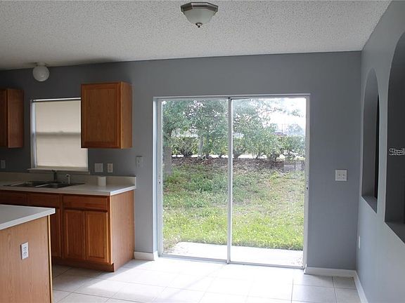 5th image of 1124 Imperial Eagle St