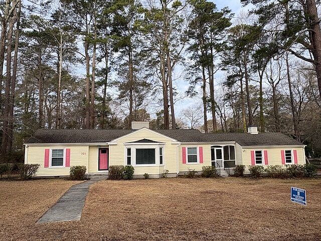 1st image of 101 Lakewood Dr