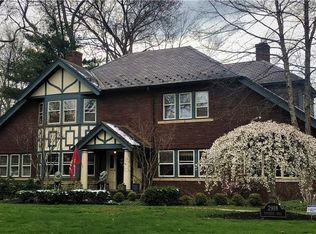 2918 Winthrop Rd, Shaker Heights, OH 44120