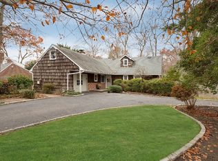 2 Gildare Dr, East Northport, NY 11731