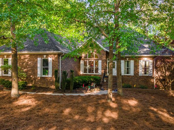 2425 Club Dr, Aiken, SC 29803