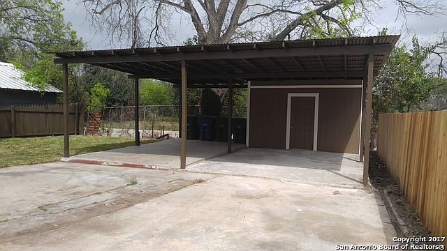 1st image of 557 W Harlan Ave