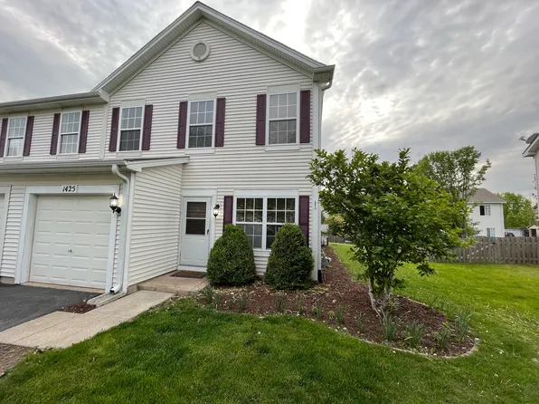 1425 Red Top Ln, Minooka, IL 60447