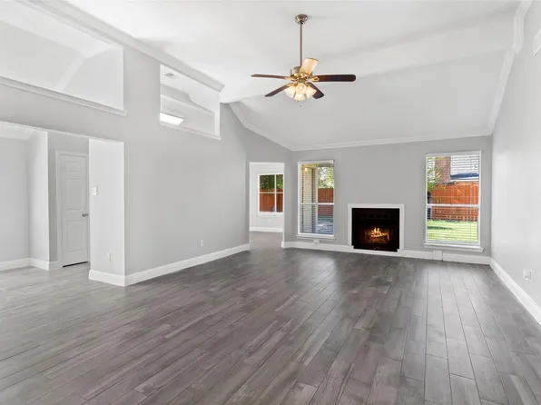 11710 Seawood Dr, Houston, TX 77089