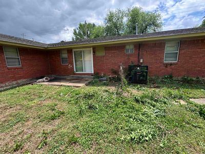 900 W Shelby Dr, Memphis, TN, 38109