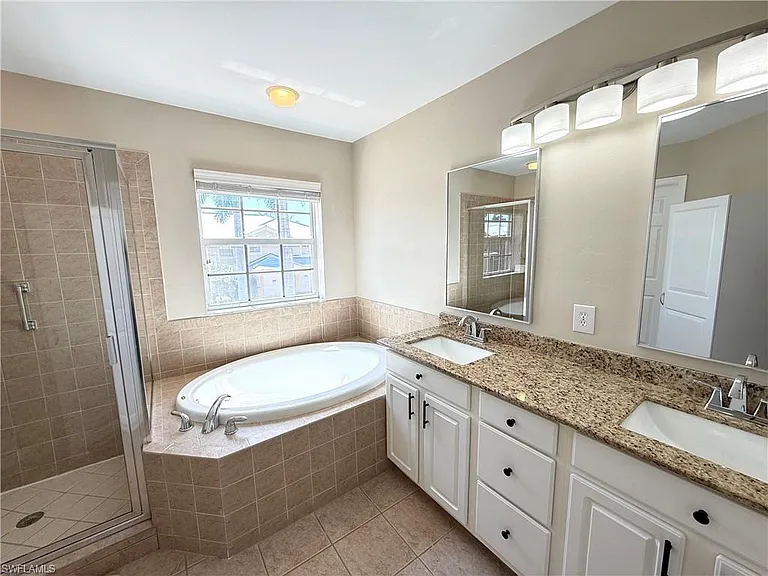 9723 Heatherstone Lake Ct #5 — Photo 27