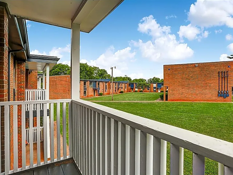501 Laurel Dr NW — Photo 19