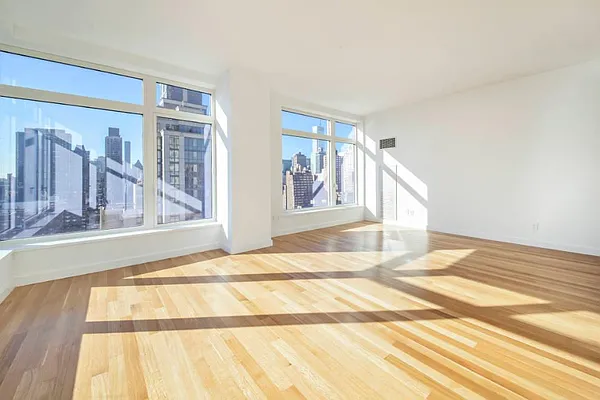 Rented by Town Residential | media 2