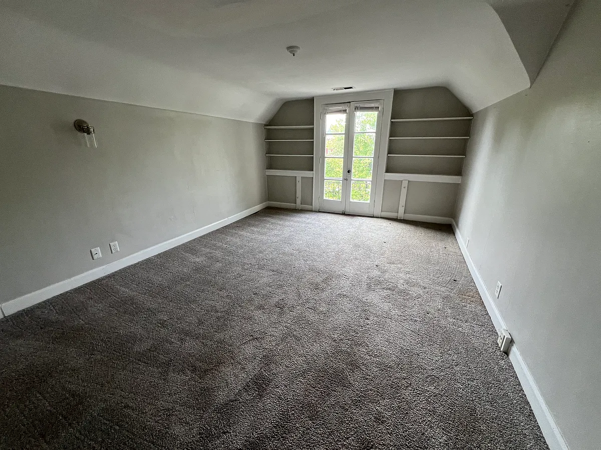 Building Photo - 1451 N Delaware St #4