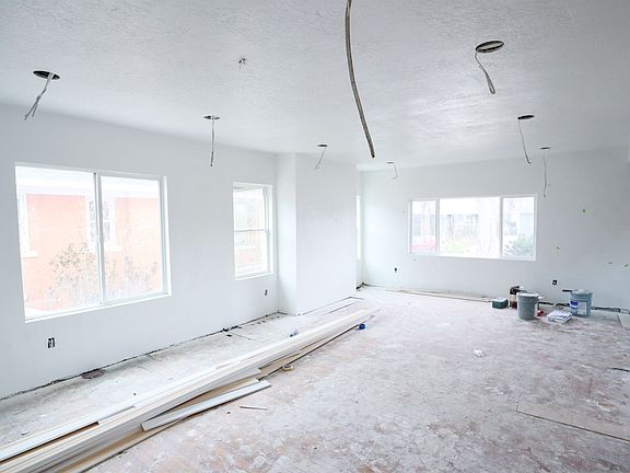 5th image of 146 E Edith Ave S
