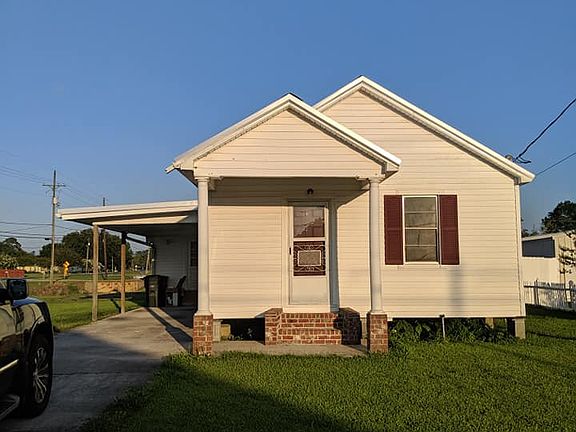 2nd image of 101 Berwood Dr