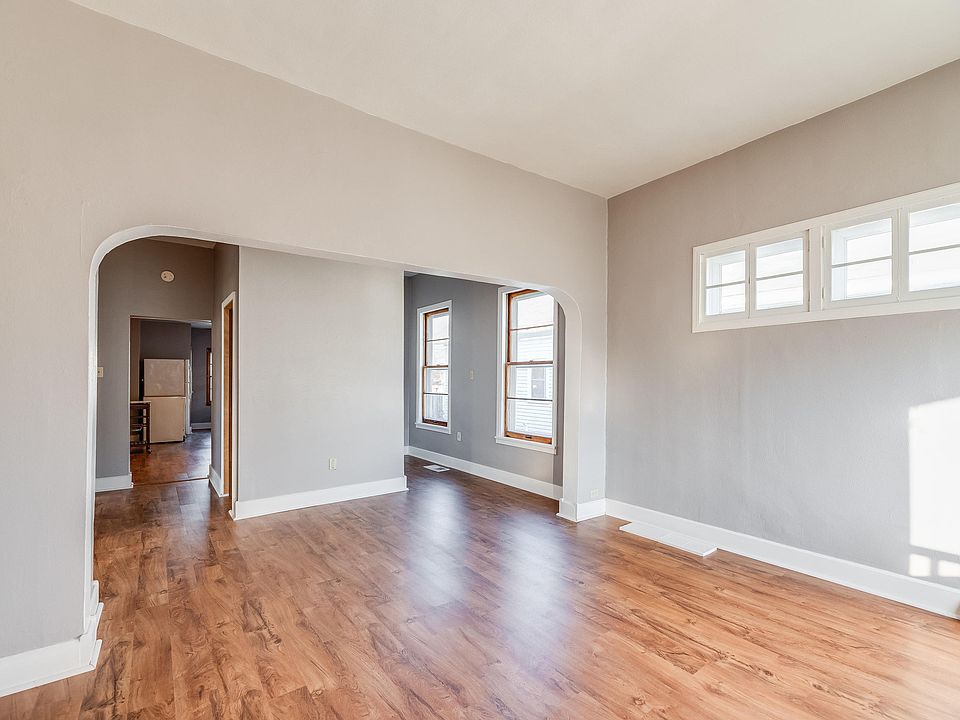 1st image of 1426 William St