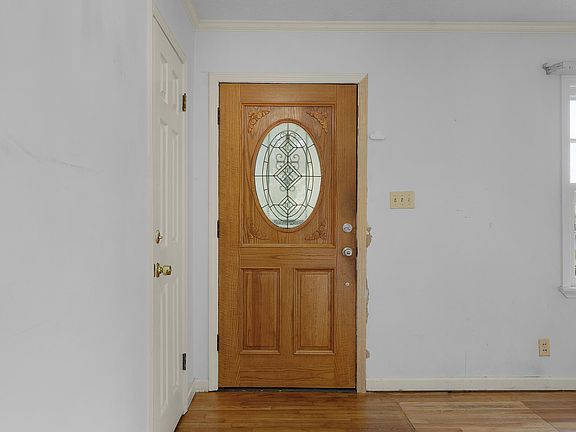 4th image of 4606 Beverly Kay Dr
