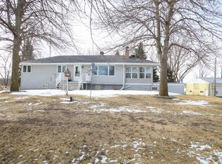 9742 Cedar Lake Blvd, Kilkenny, MN 56052