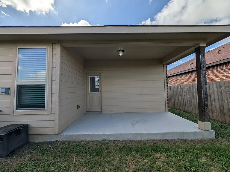 371 Creekside Curv — Photo 26