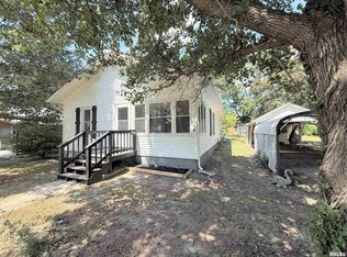 115 Walnut St, Zeigler, IL 62999