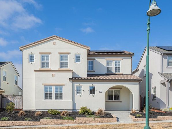 477 Marina Heights Dr, Marina, CA 93933