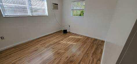 5th image of 1392 Henderson Creek Dr #4