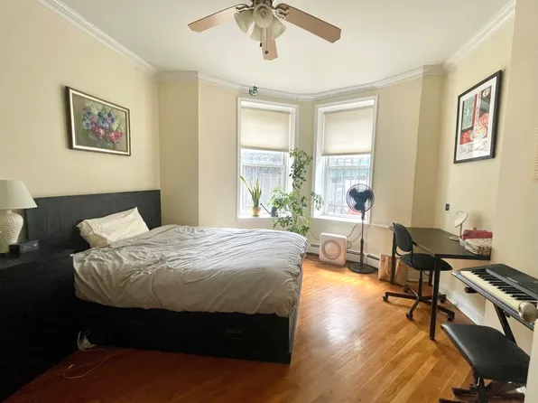 471 West 140th Street image 2 of 24