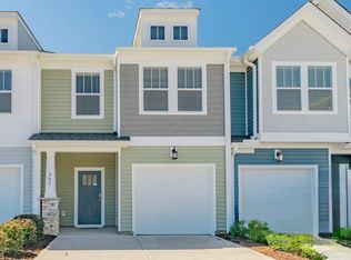 205 Shallons Dr, Greenville, SC 29609