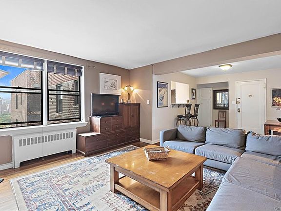 3rd image of 3840 Greystone Ave APT 6S