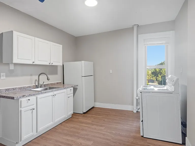 456 Maple St — Photo 10