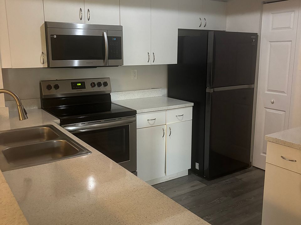 1st image of 3844 Lyons Rd APT 206
