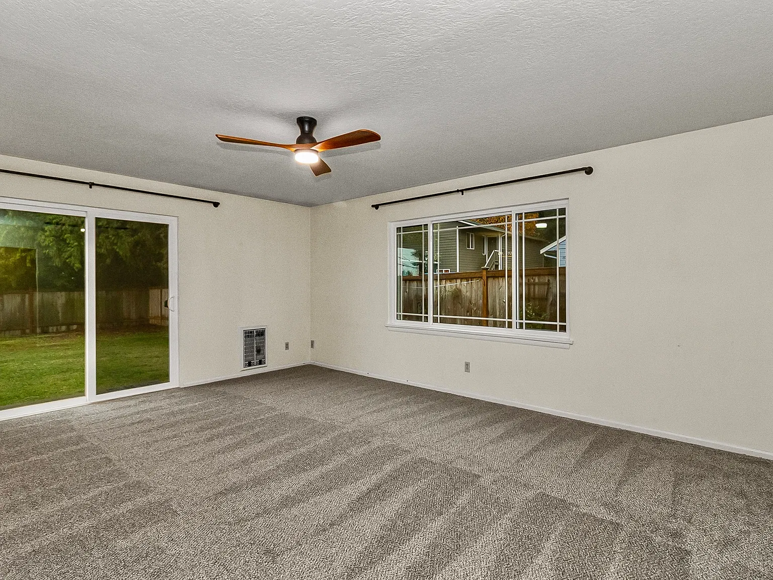 2 bed, 1120 sqft, $2,495 — Photo 4