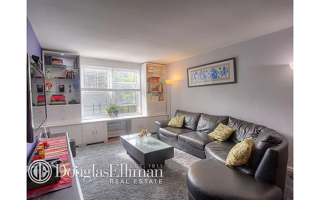 Sold by Douglas Elliman | media 24